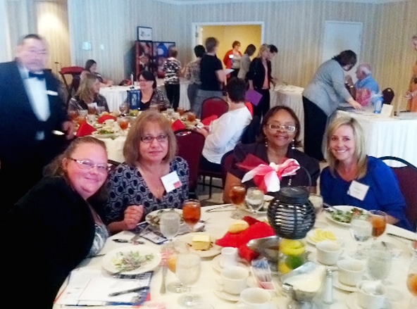 Dallas APA & Dallas HR Lunch with Deborah Bell